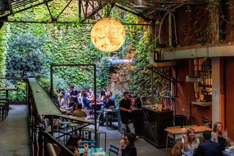 frida bar cortile 02 768x512