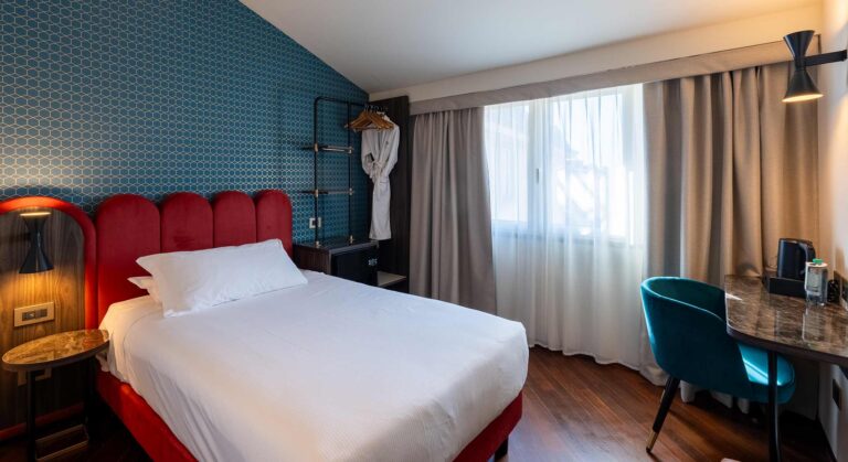 hotel regina Cam Singola slide 768x419