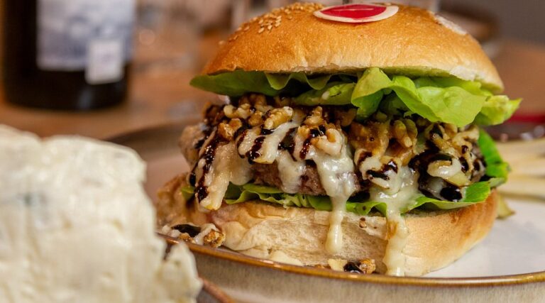fb burger 3 1 768x427
